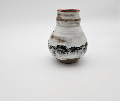 Vase - mountain with red moon