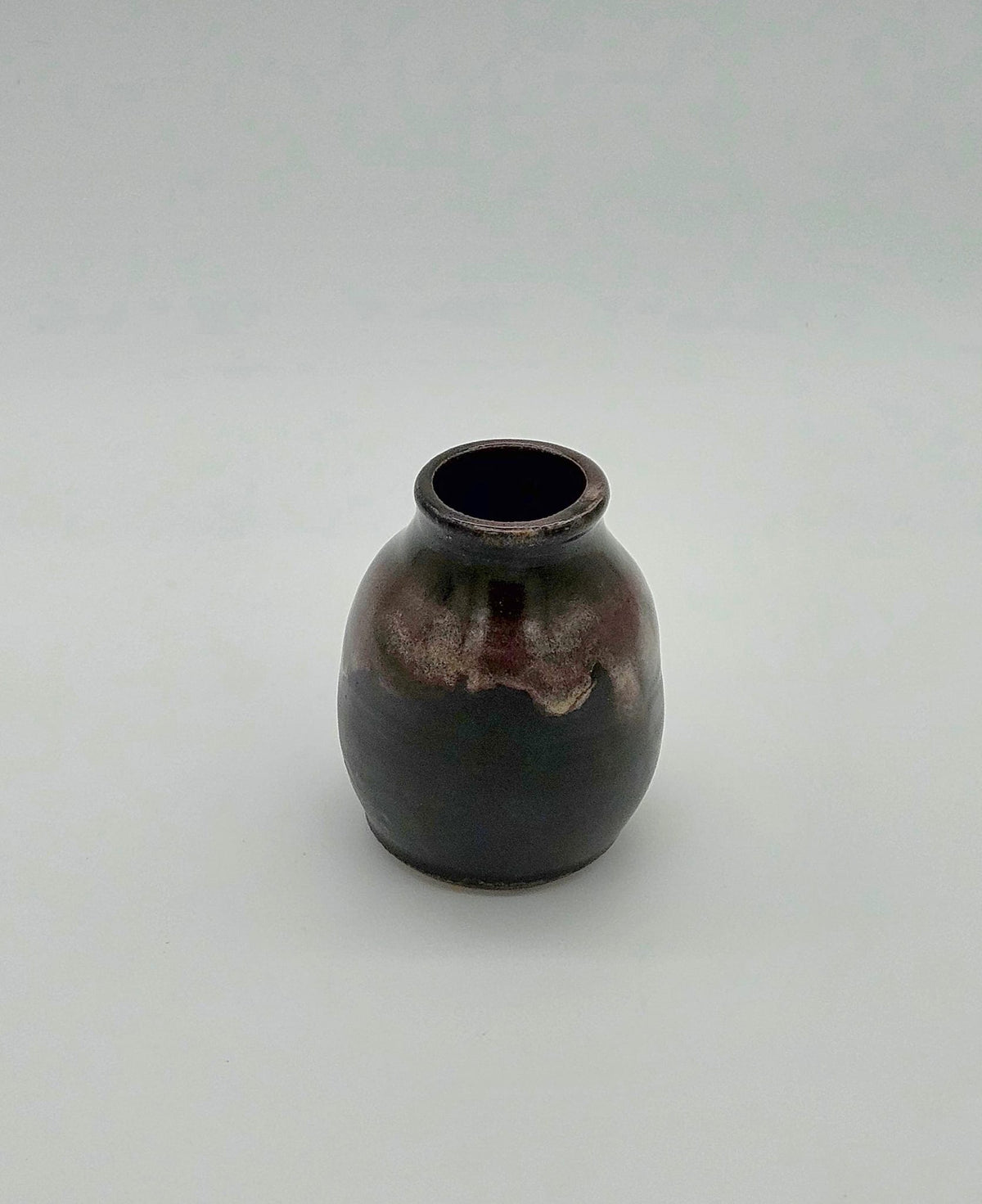 Vase - Small Matt Black with maroon drips